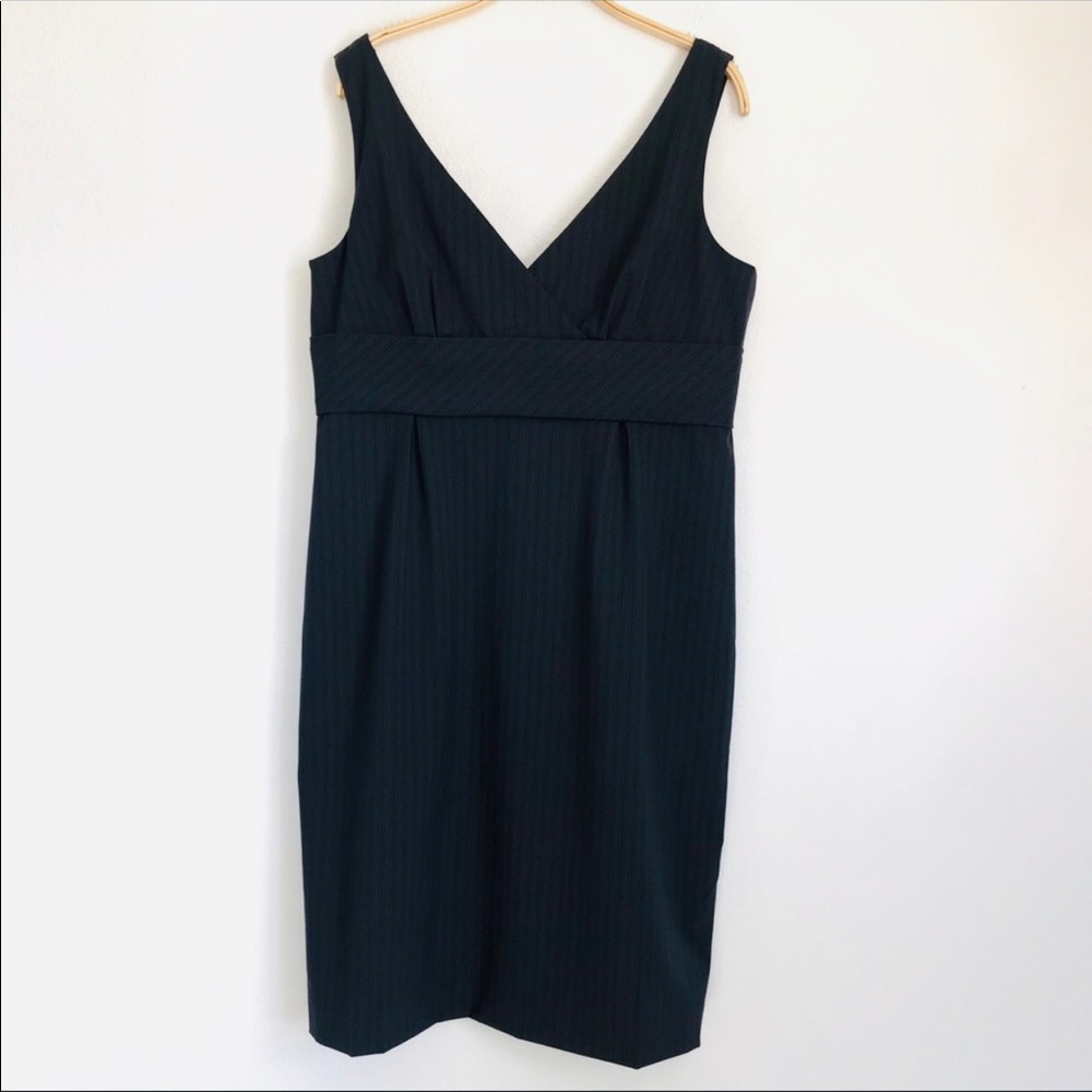 ANTONIO MELANI Black V-Neck Sheath Dress 
Antonio Melani dress Sz 12